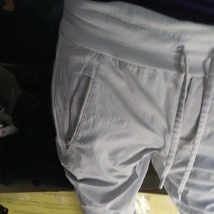 Athleta Joggers Excellent 8 fitted Mid rise